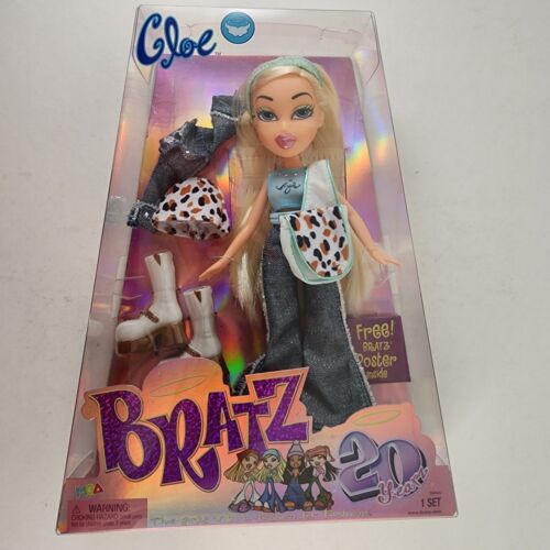 Bratz Cloe 20 year anniversary fashion doll with 2nd outfit poster sealed box