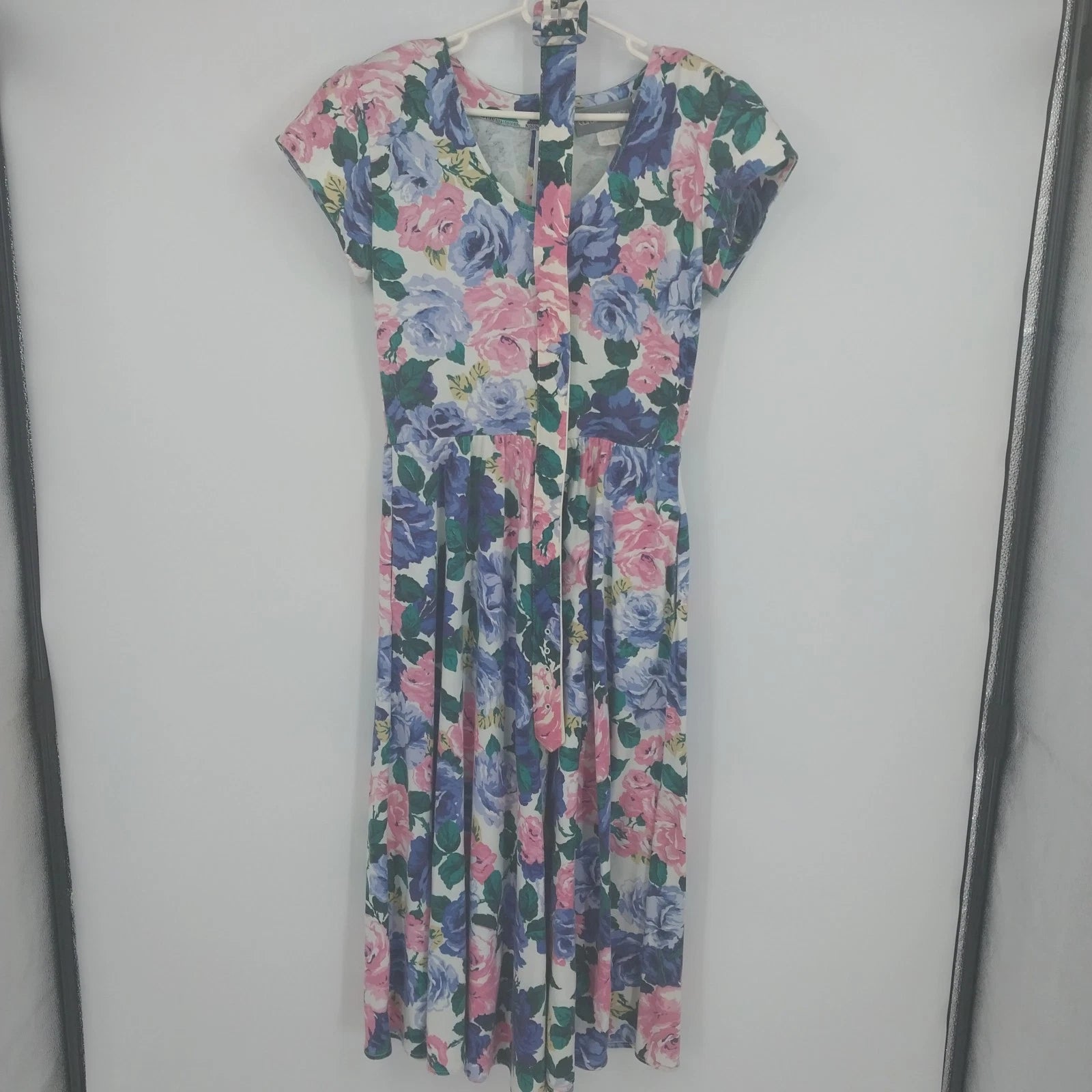 Rose floral tea dress with belt by Carol Anderson California women size 8