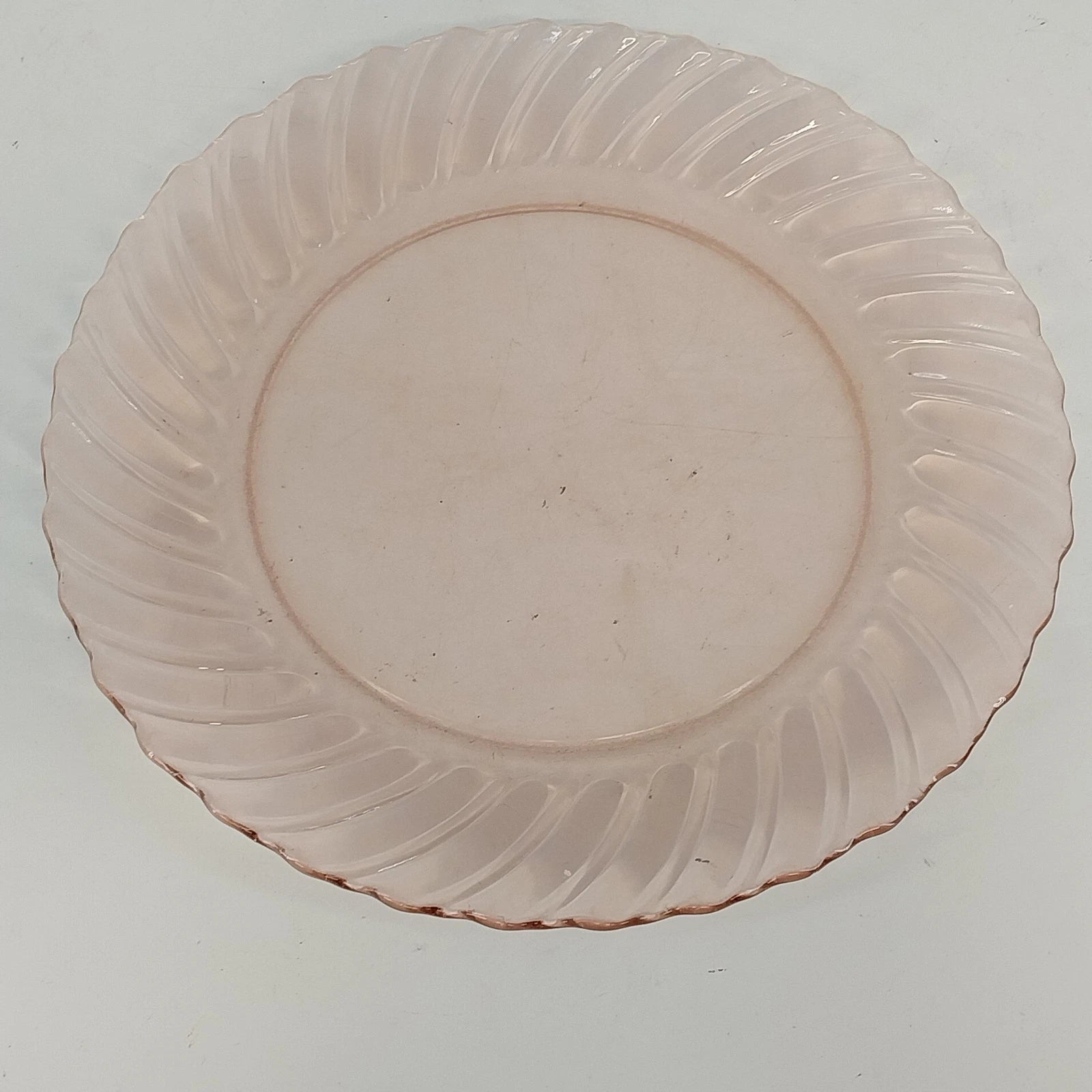 Vintage Fortecrisa pink swirl ribbed glass dinner plate