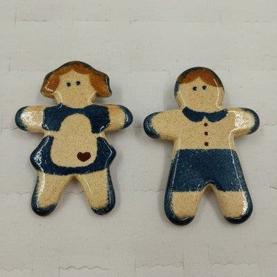Ceramic gingerbread man and woman Christmas brooch pins in green outfits