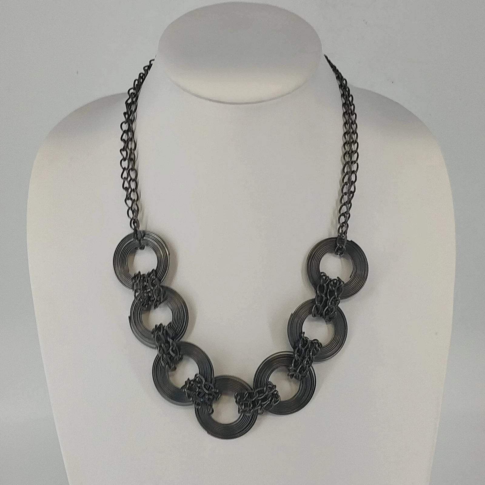 Vintage gunmetal oversized chain link statement necklace
