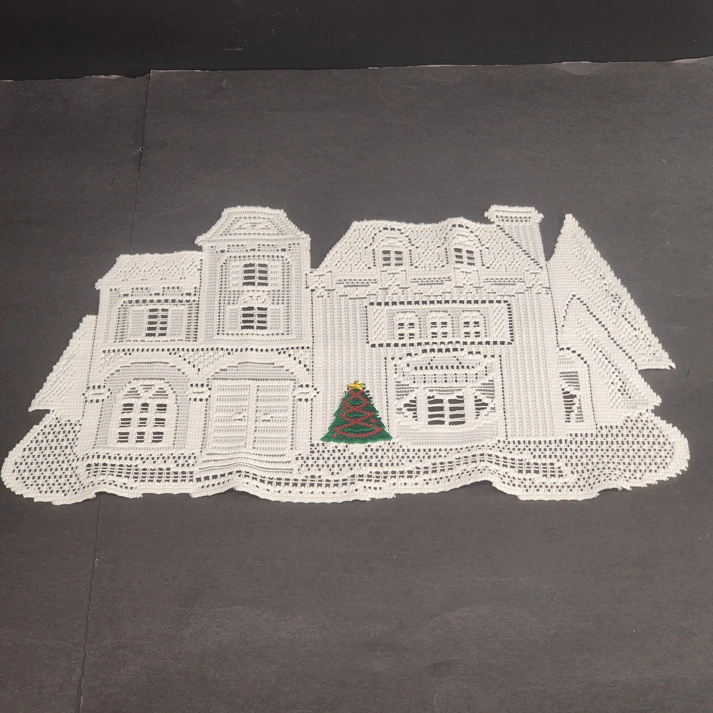 Heritage Lace placemat with Victorian house design and Christmas tree