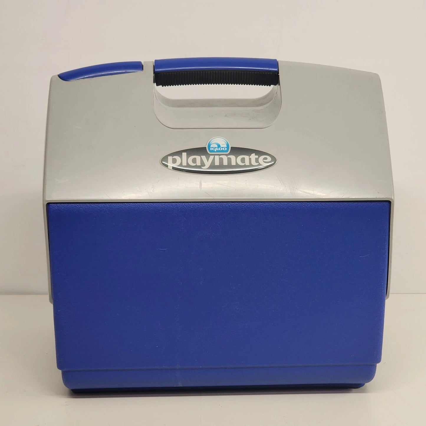 Igloo Playmate 7qt cooler blue gray