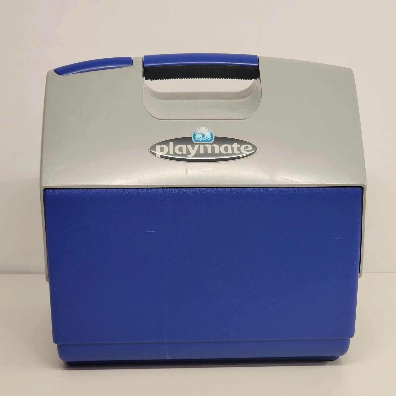 Igloo Playmate 7qt cooler blue gray