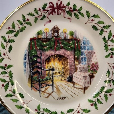 Lenox 1999 Winter's Warmth Christmas collector plate