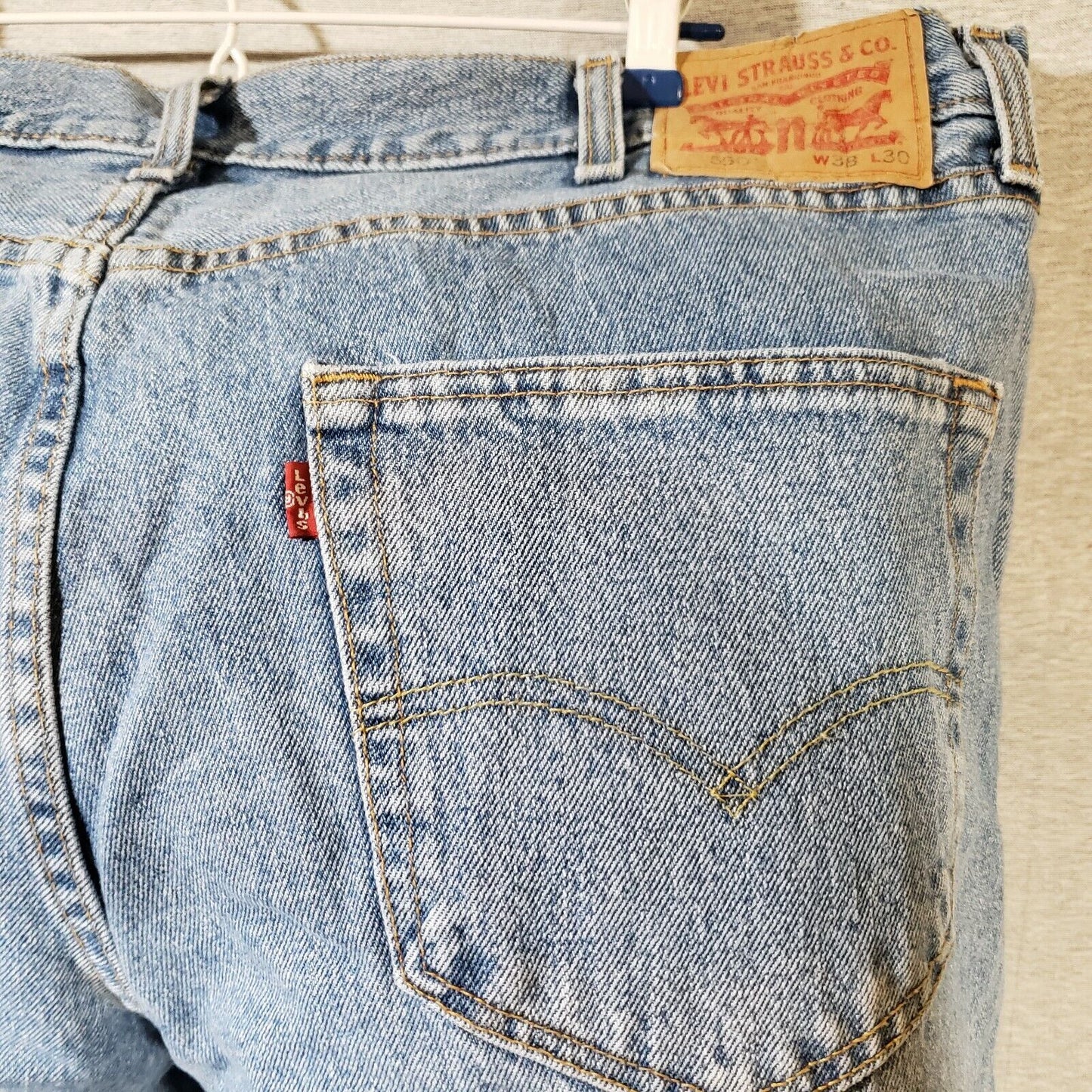 Mens Levi's 550 relaxed tapered medium wash blue jeans classic denim
