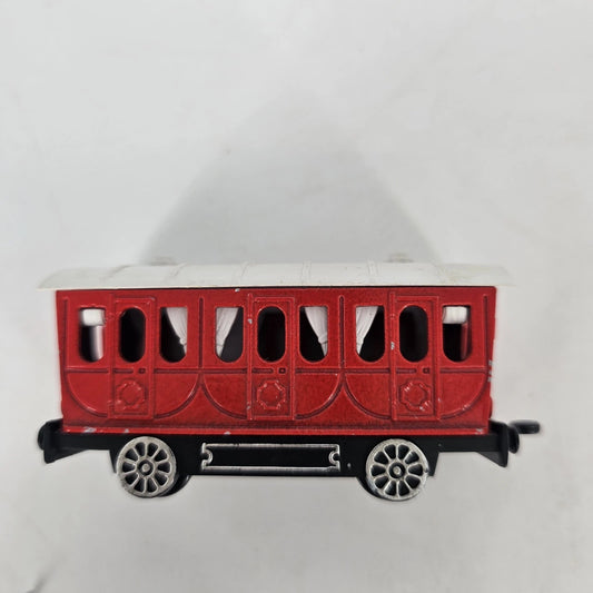 Red Majorette HO scale passenger train coach model made in France
