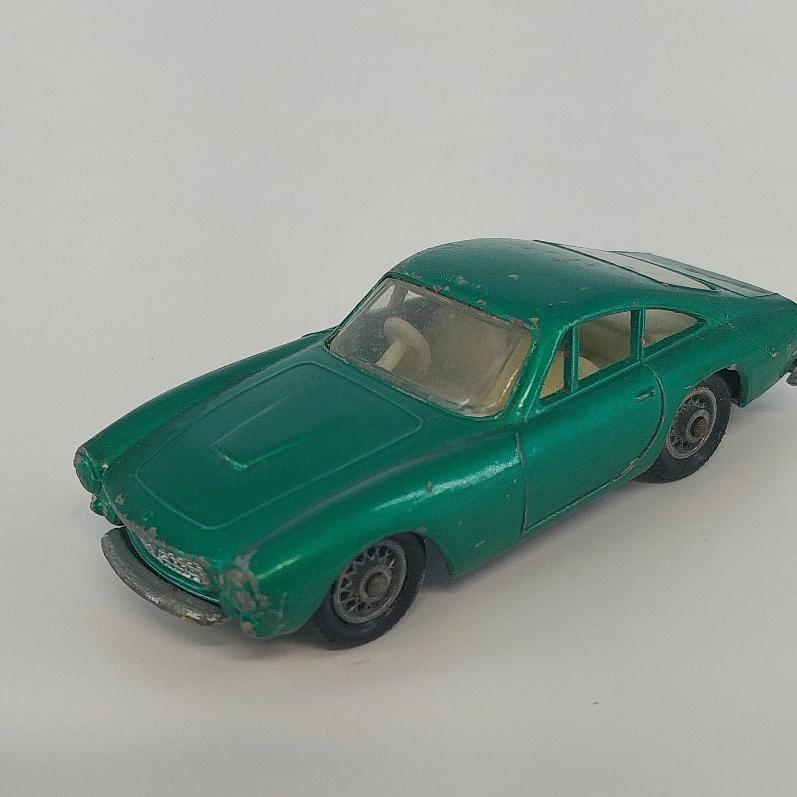 Vintage green Matchbox Lesney No 75 Ferrari Berlinetta diecast toy car