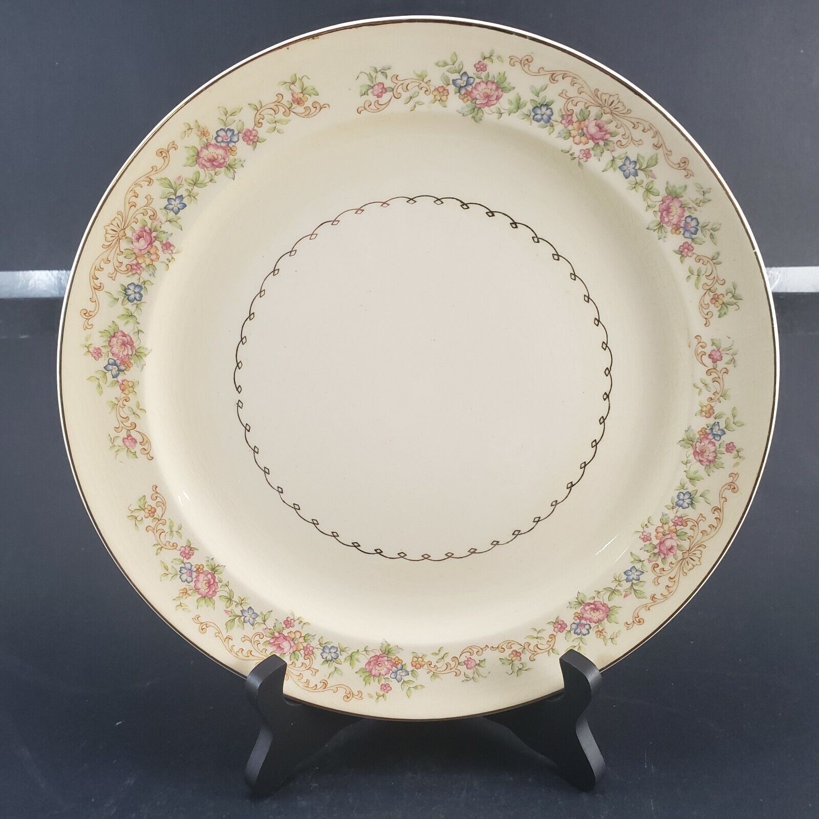 Vintage Paden City Pottery Marlene Lace pattern 10 inch dinner plate