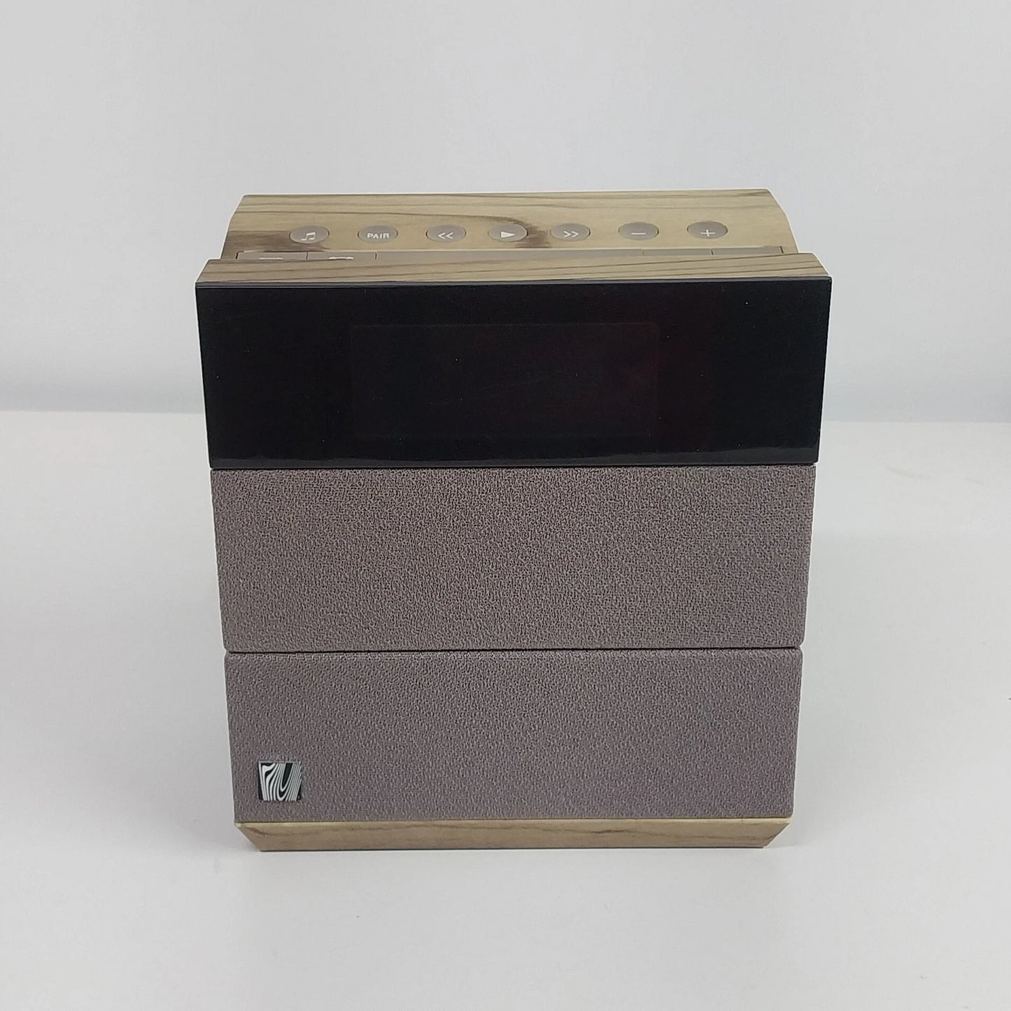 Black Soundfreaq Sound Rise SFQ-08 Bluetooth speaker alarm clock radio