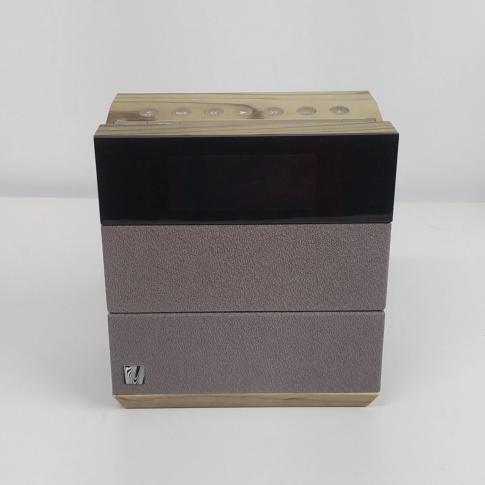 Black Soundfreaq Sound Rise SFQ-08 Bluetooth speaker alarm clock radio