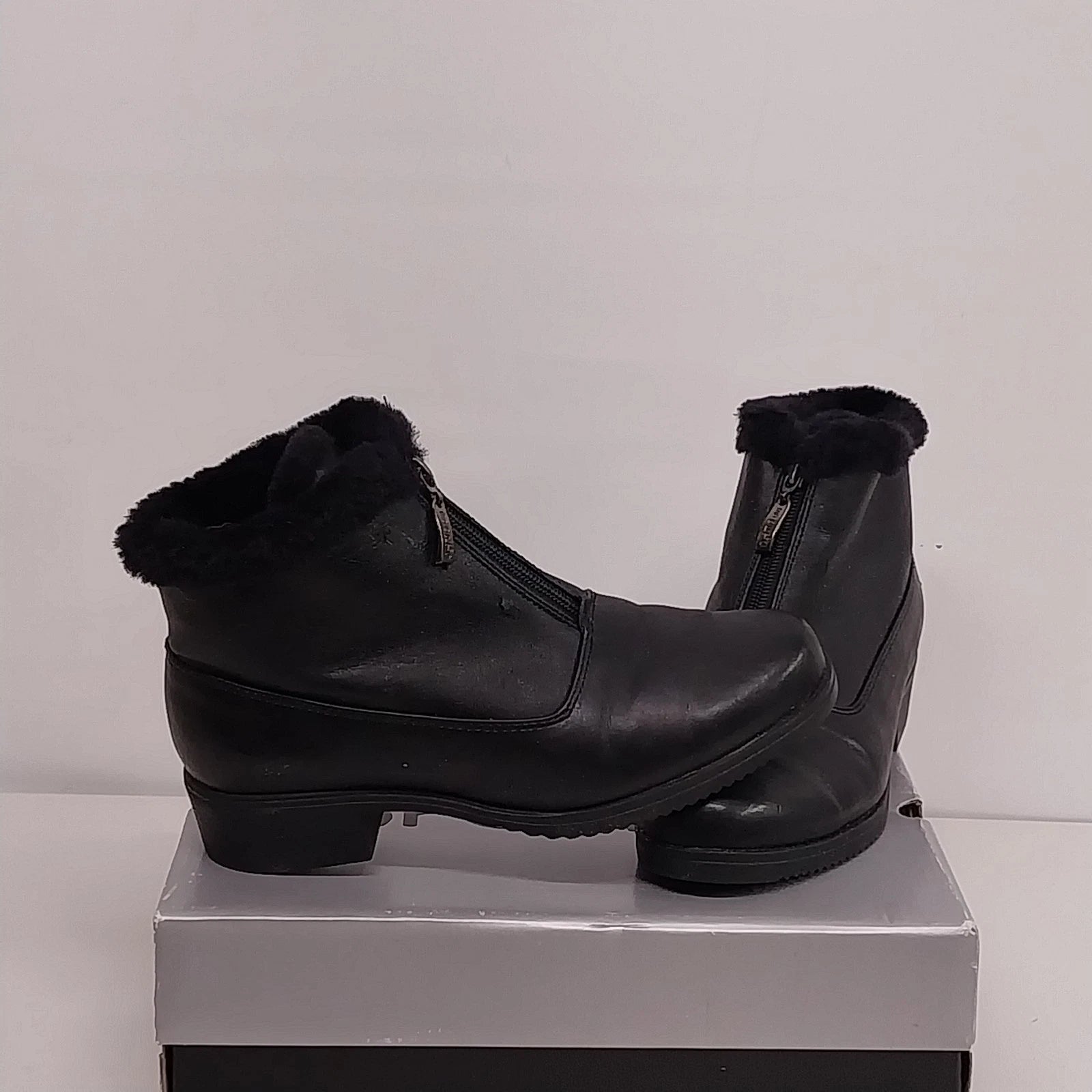 Sporto Tracy black waterproof ankle boots