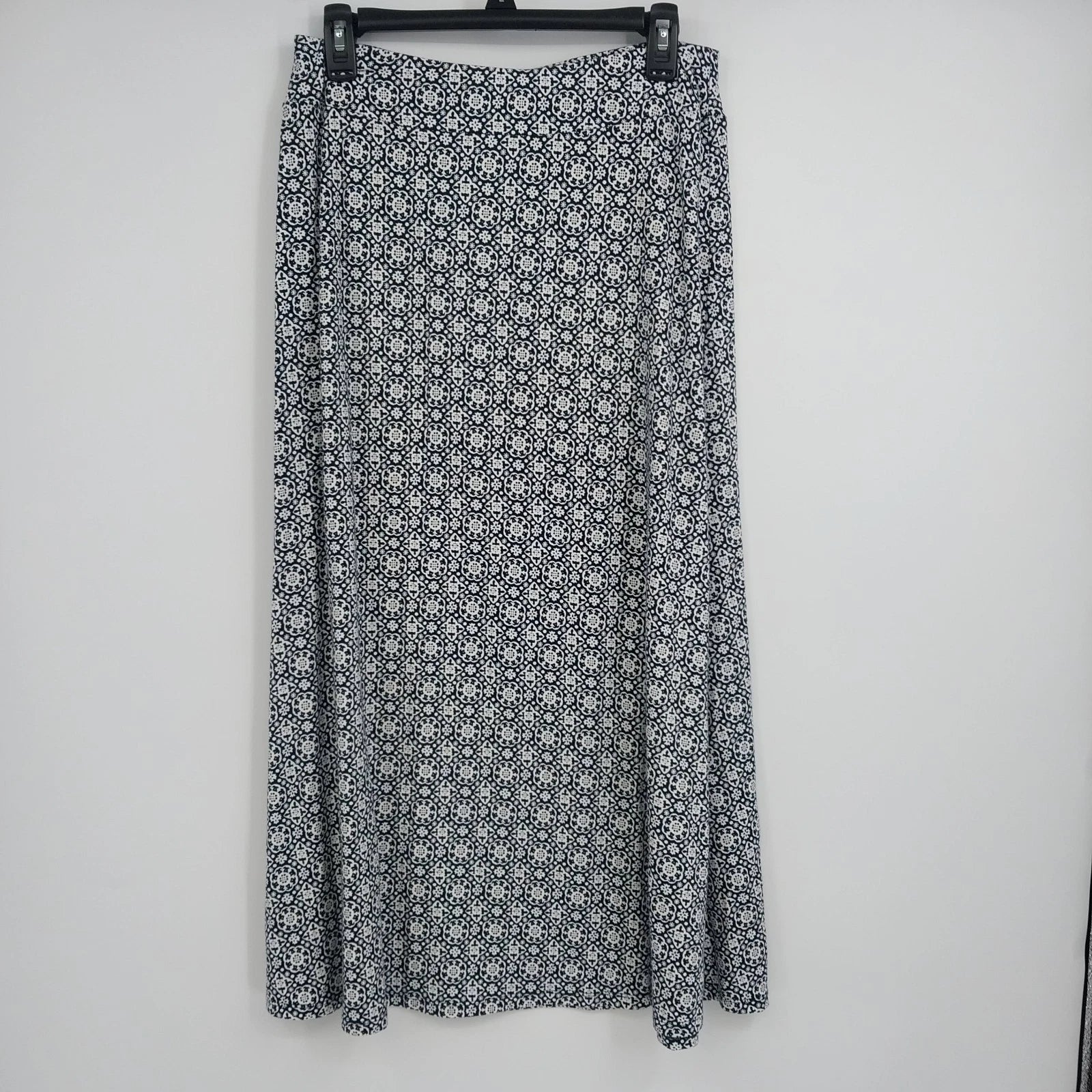 Talbots women's blue and white medallion print maxi skirt
