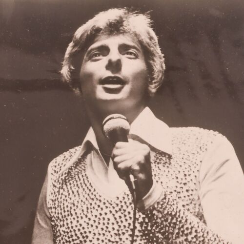 Vintage Barry Manilow 8x10 black and white glossy photograph