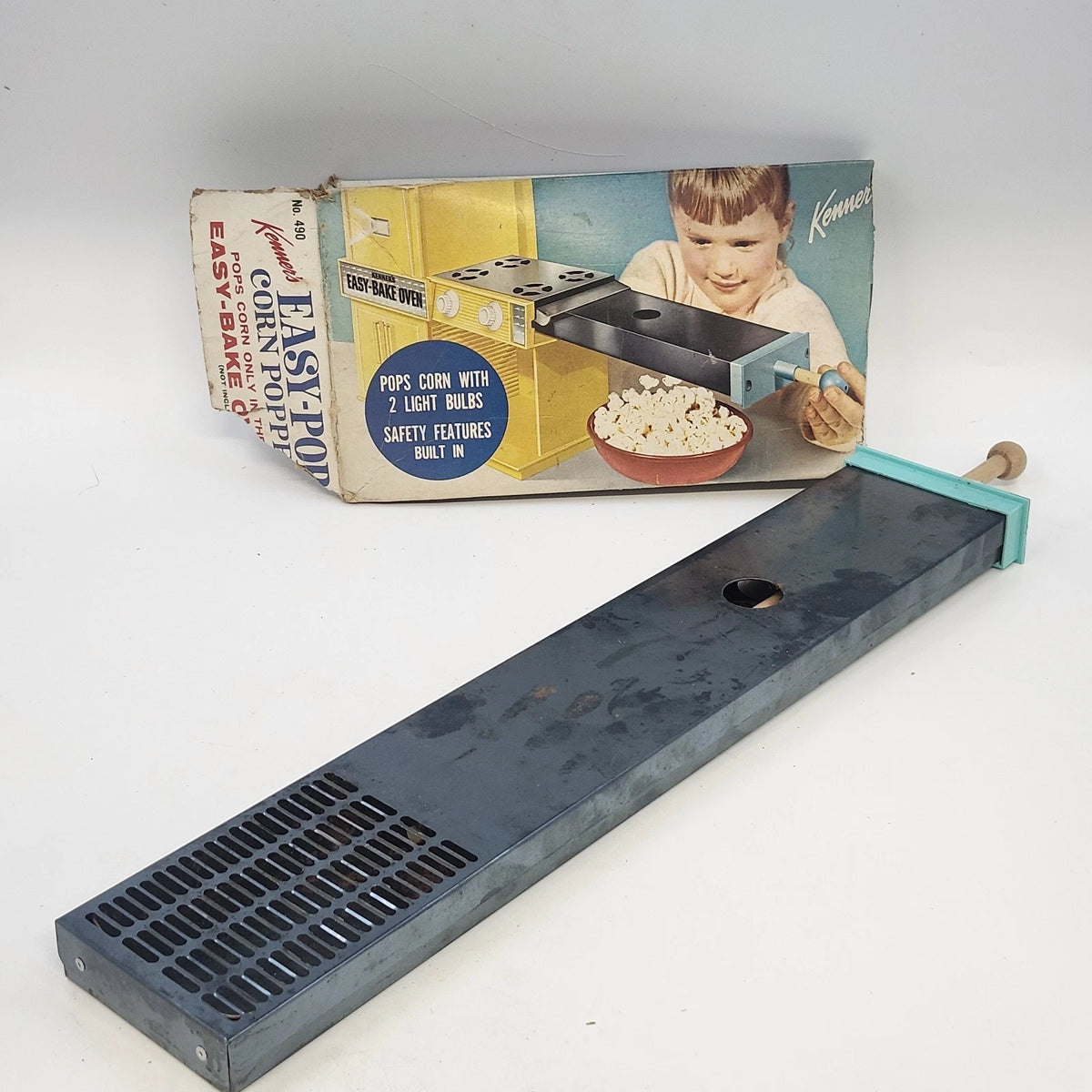Vintage 1965 Kenner Easy-Pop No. 490 corn popper with partial box