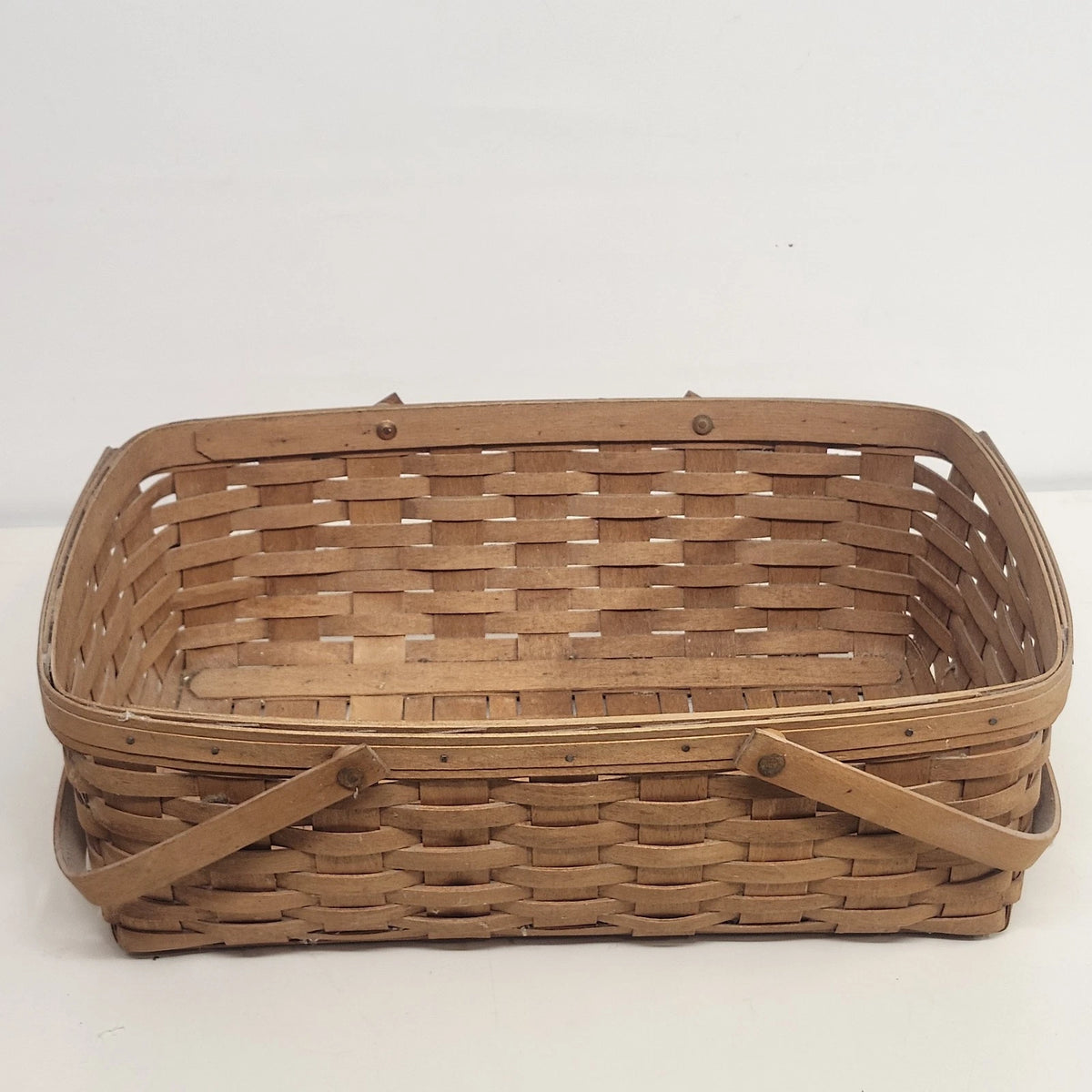 Vintage Longaberger 1989 market basket with double swing handles