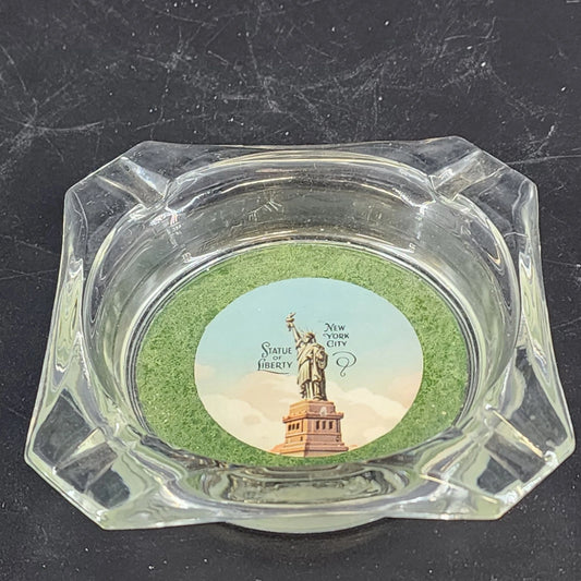 Vintage New York City Statue of Liberty glass ashtray
