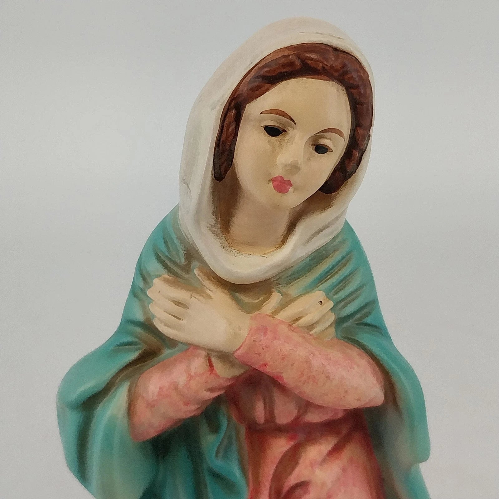 Vintage hand painted kneeling Mary nativity figure made of resin