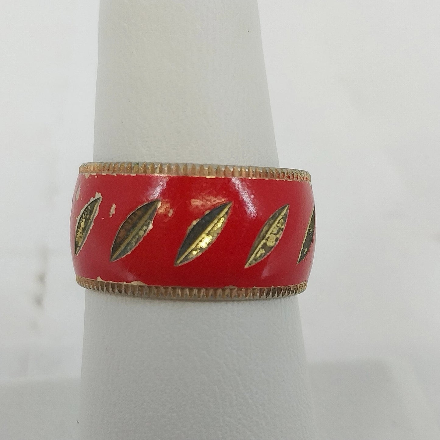 Vintage red enamel gold tone statement ring size 7