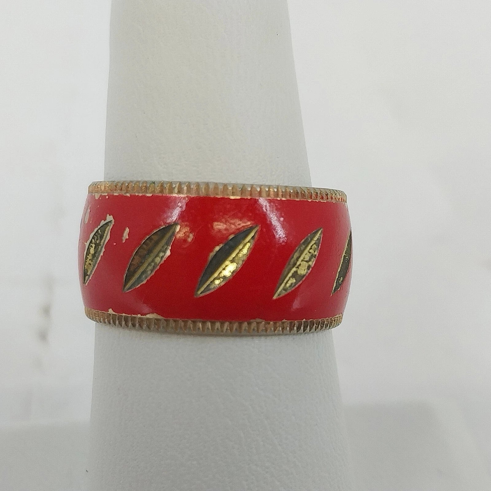 Vintage red enamel gold tone statement ring size 7