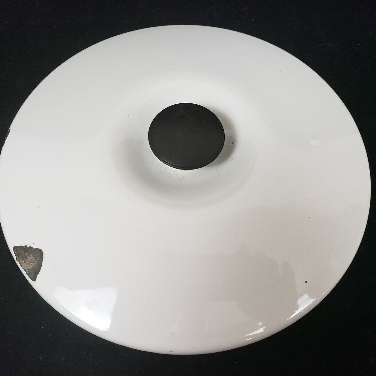 Vintage white enamel pot lid with black metal knob, 8-5/8 inch