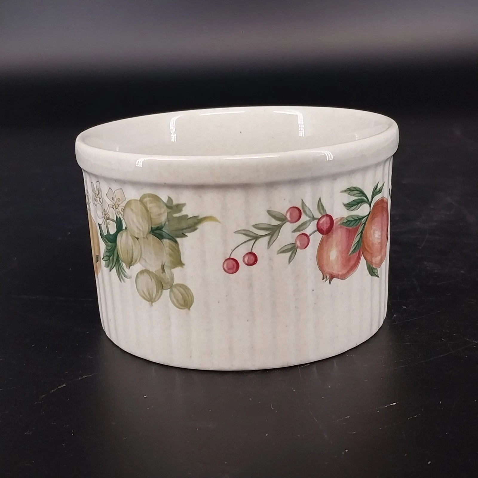 Vintage Wedgwood Quince fruit pattern ramekin bowl