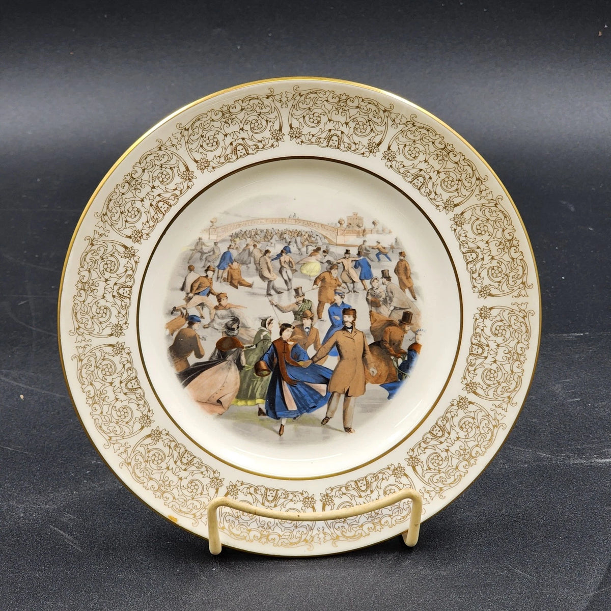 Wittnauer Central Park Winter Currier Ives bone china collector plate