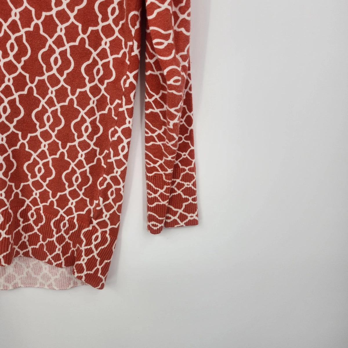 Merona Women's L/G Cardigan Top Orange Geometric Pattern Button Front V Neck
