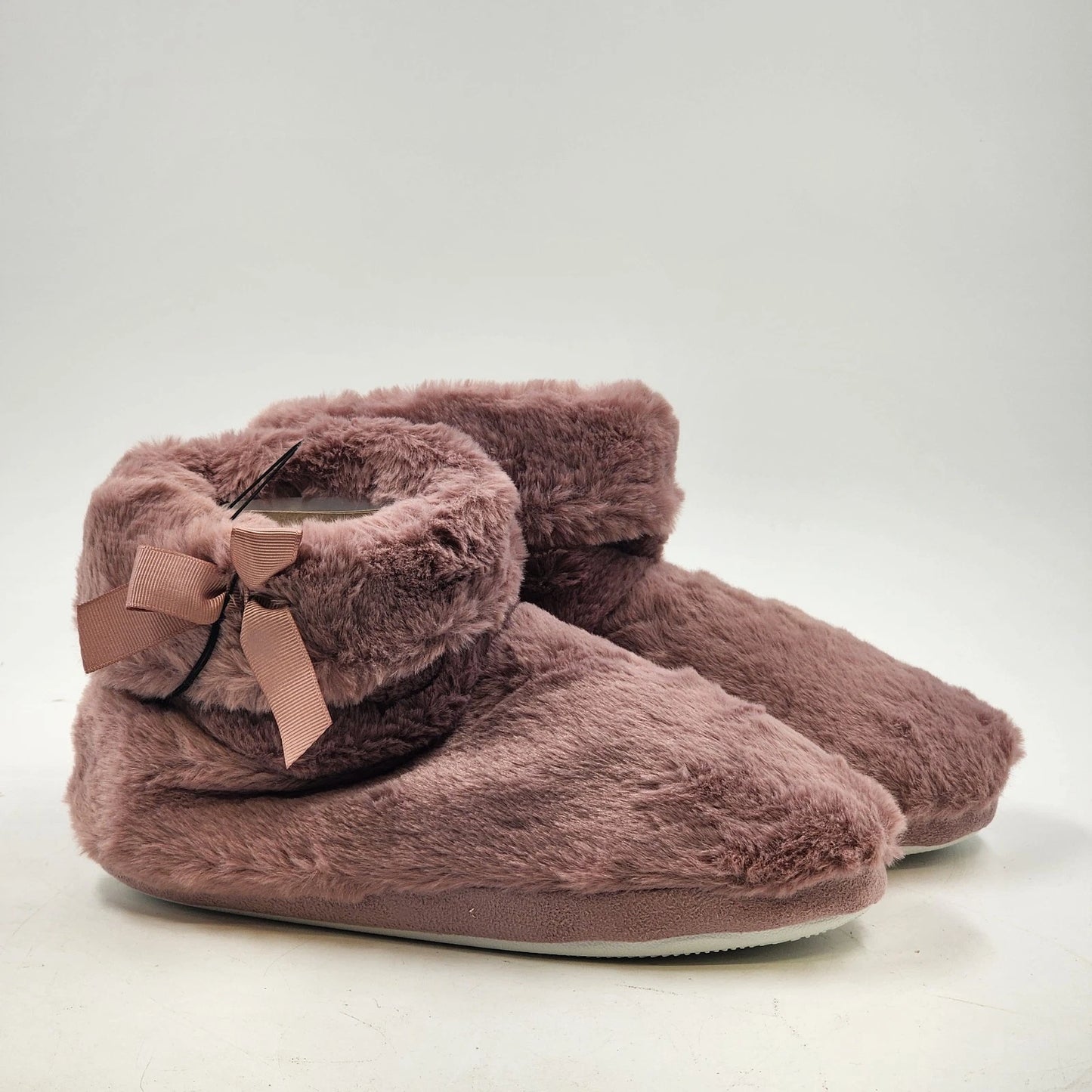 Faux Fur Slippers Pull-On Bootie Women's Dirty Pink Size Medium 7-8 with Ribbon