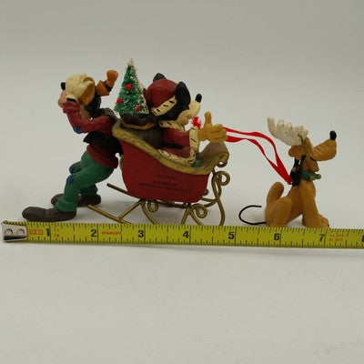 Midwest of Cannon Falls Santa Mickey Goofy Pluto Sleigh Disney Christmas Display