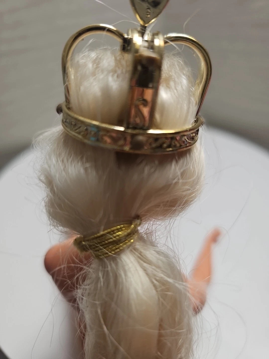 Barbie Rapunzel Doll 1997 Long Blonde Hair Crown Mattel