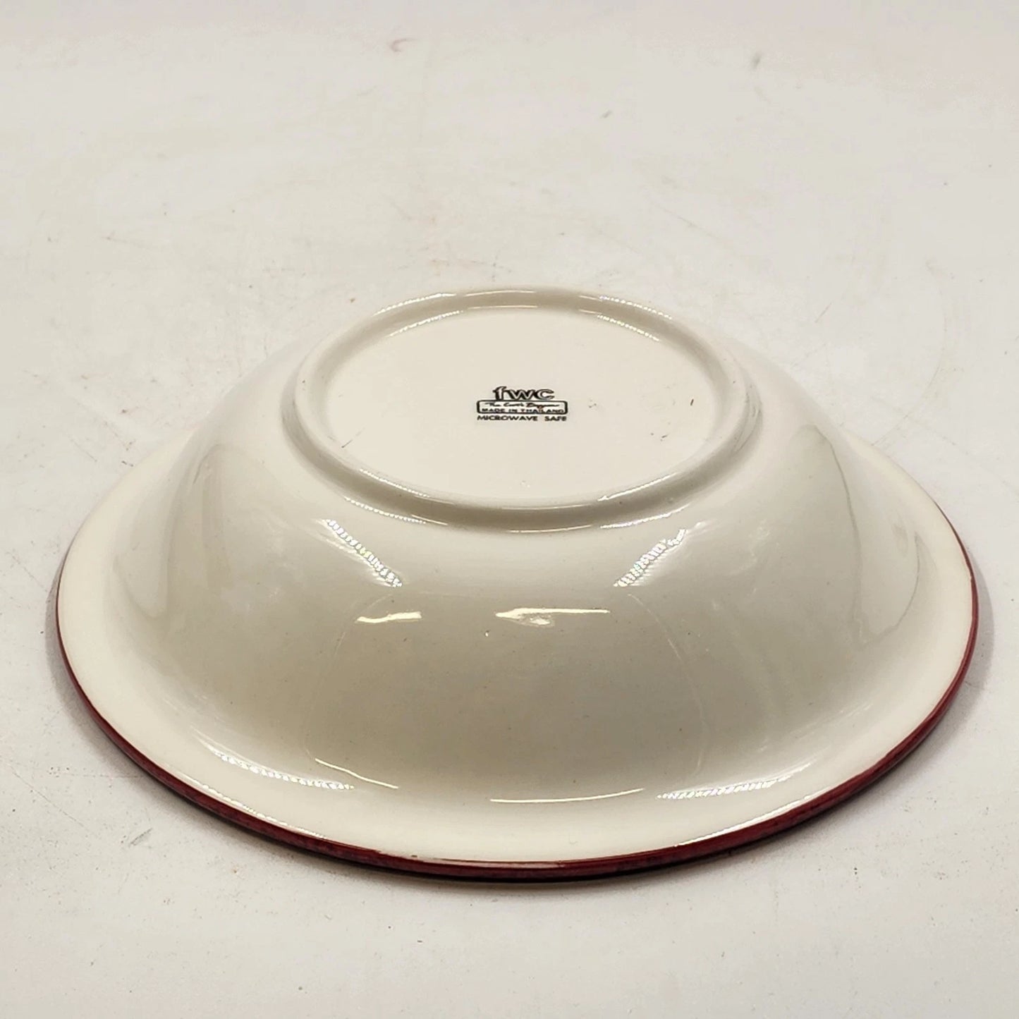 4 Soup Salad Bowls 8.25" Winter Scene Holly Mountain Lodge FWC's Cook's Bazaar