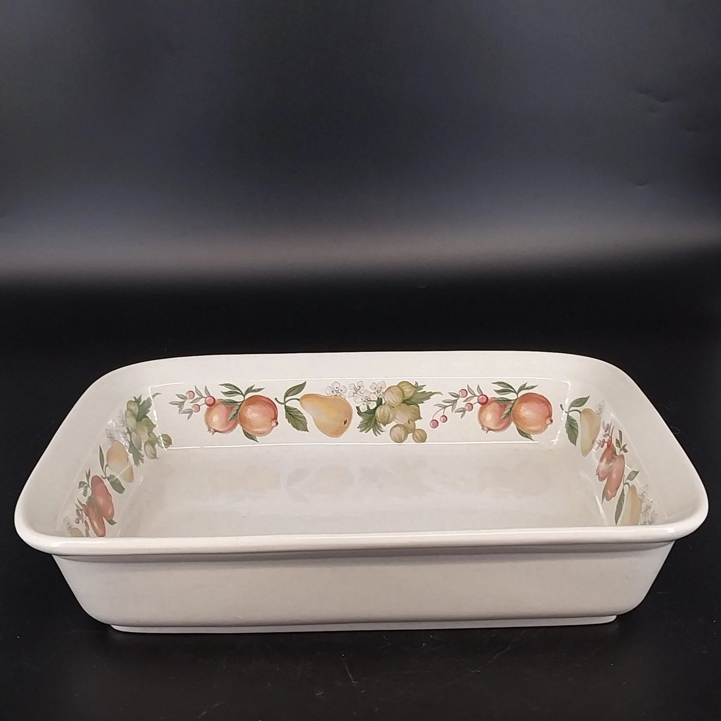 Wedgwood Quince Rectangular Baker 10” Oven to Table Fruit Ring England Vintage
