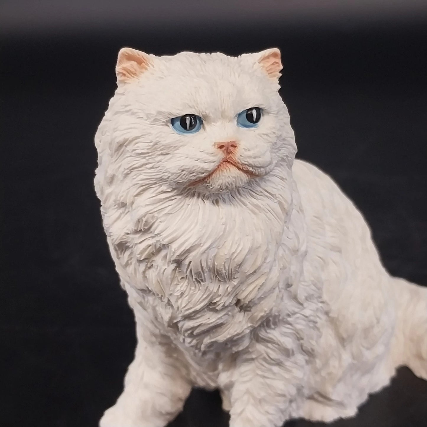 Castagna White Persian Cat Figurine Resin Blue Eyes 4" Textured Fur Italy 1988