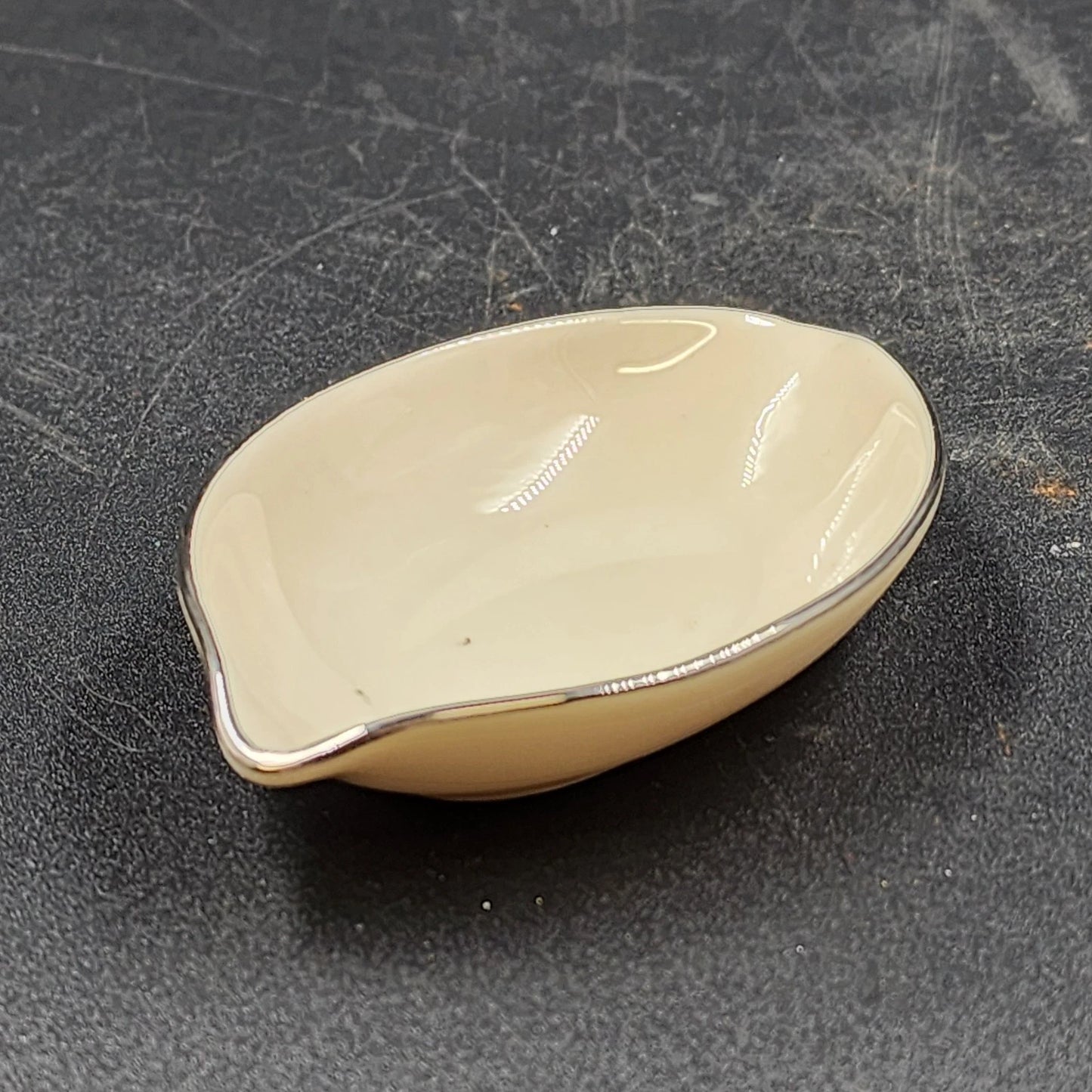 Lenox Olympia Vanity Trinket Dish Cream Oval Platinum Hand Trimmed 4" USA Vtg