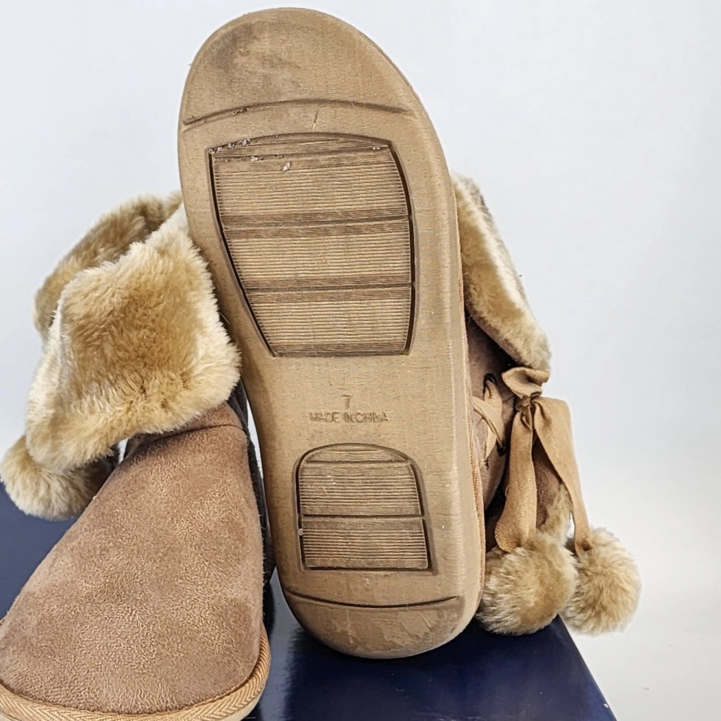 Falls Creek Sasha III Slipper Boots Womens 7 Sherpa Lined Sand