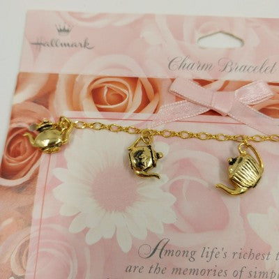 Hallmark Gold Tone Teapots Charm Dangle Bracelet 7" Toggle Closure