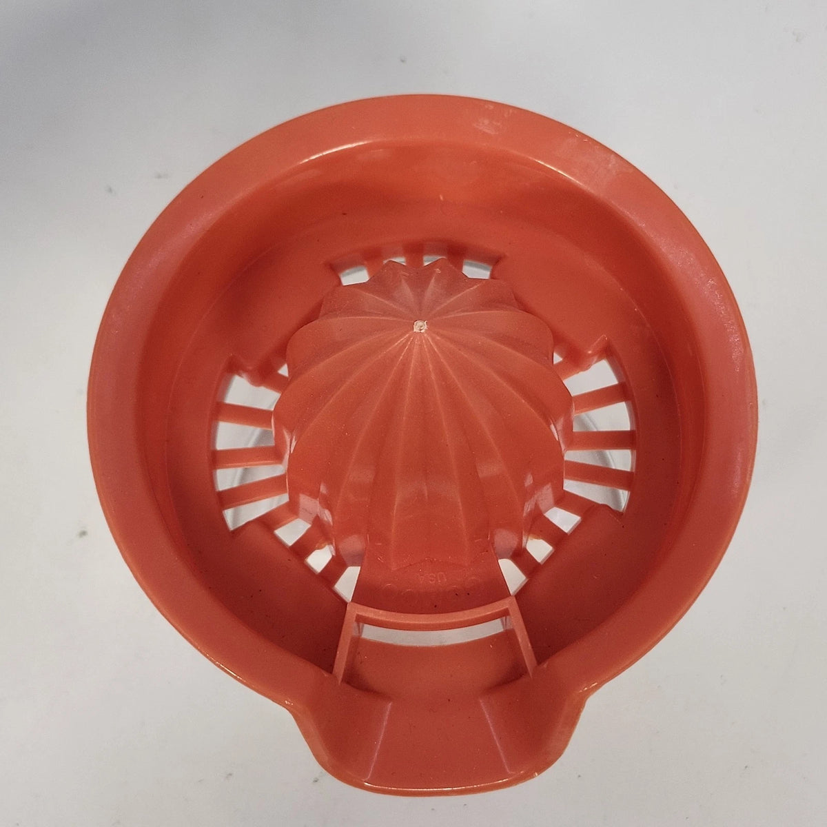 Gemco Citrus Juicer Orange Plastic Reamer Clear Glass Jar USA Manual Squeezer