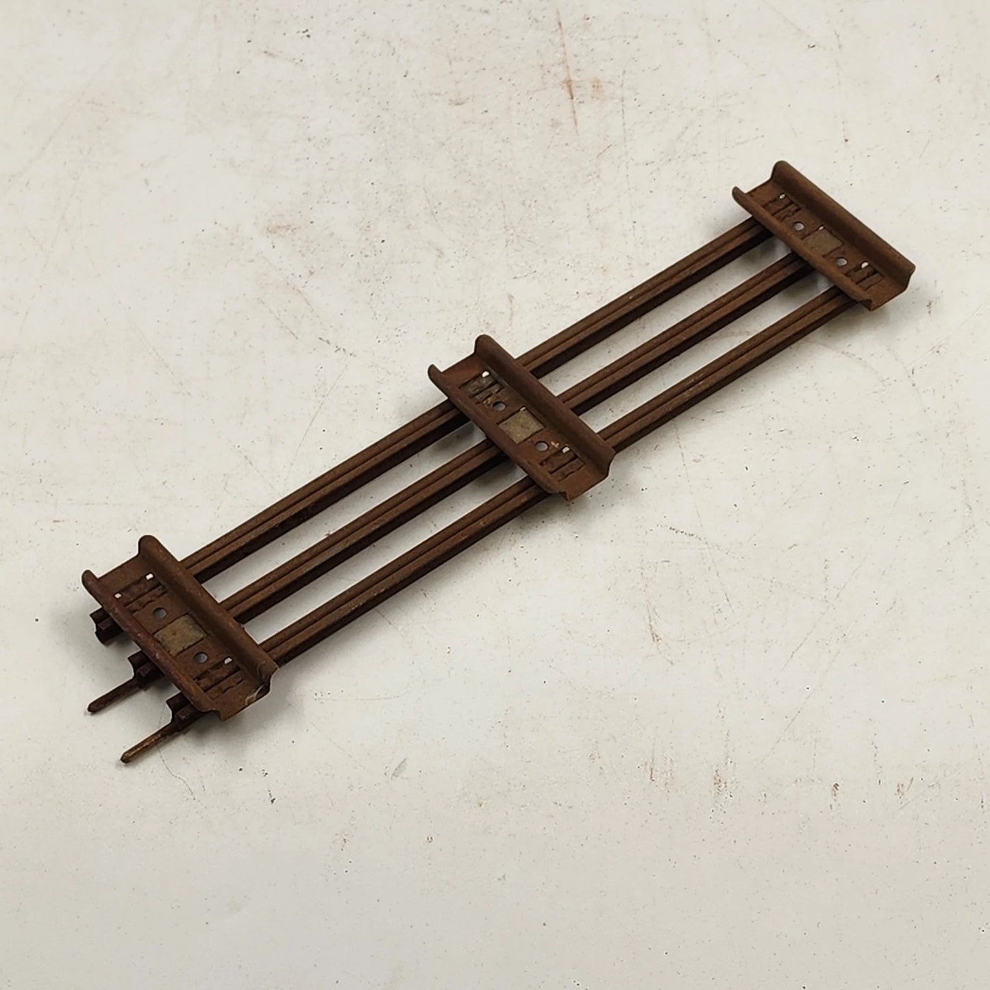 16 Model Train Straight Track Sections O Gauge 10" Long Brown Ties Rusty Vintage