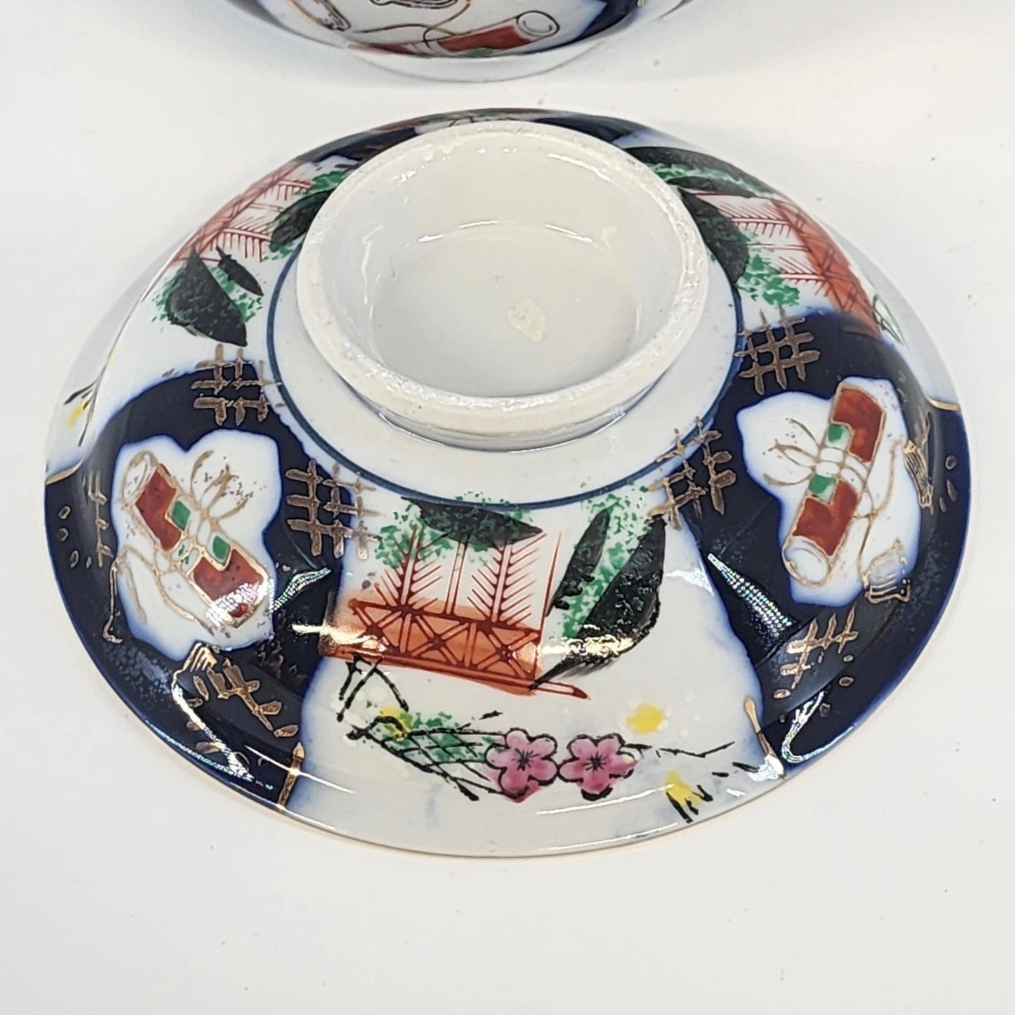 Japanese Imari Covered Rice Bowl Porcelain 6" Hand Painted Cobalt & Rust Vintage