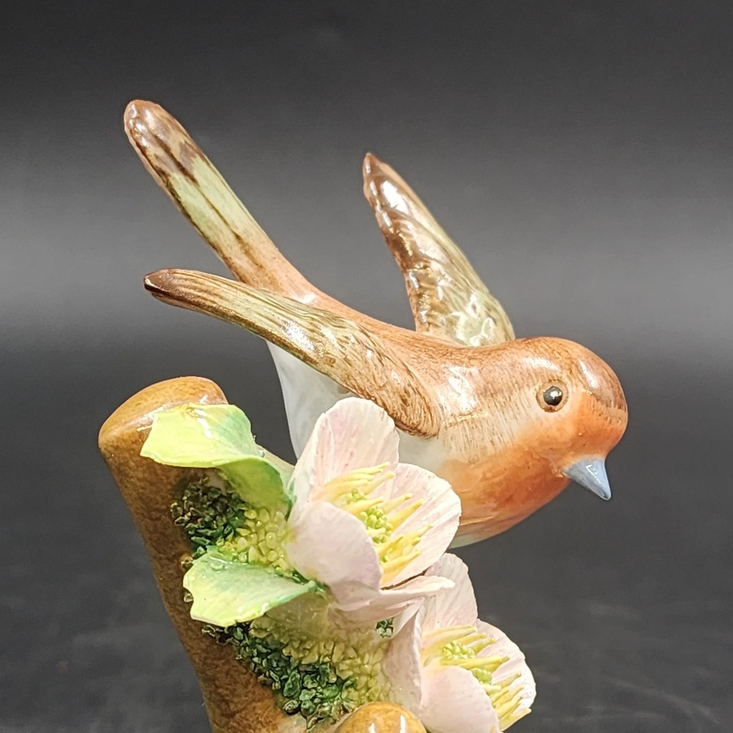 Crown Staffordshire Robin No 5 Figurine J T Jones Fine Bone China England Vtg