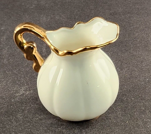 Richelieu 2180 White Mini Creamer Pitcher Gold Gilt 3.5" Made In Japan