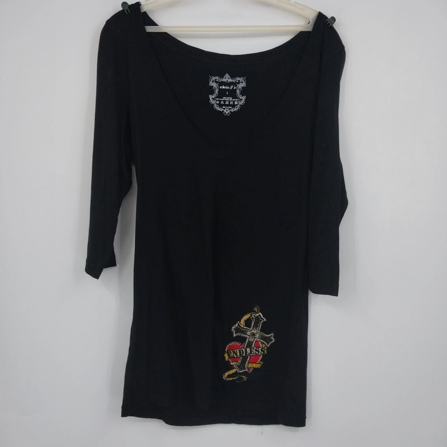 Escio-T Women's Black Rhinestone Endless Love Cross Heart Graphic Top Large