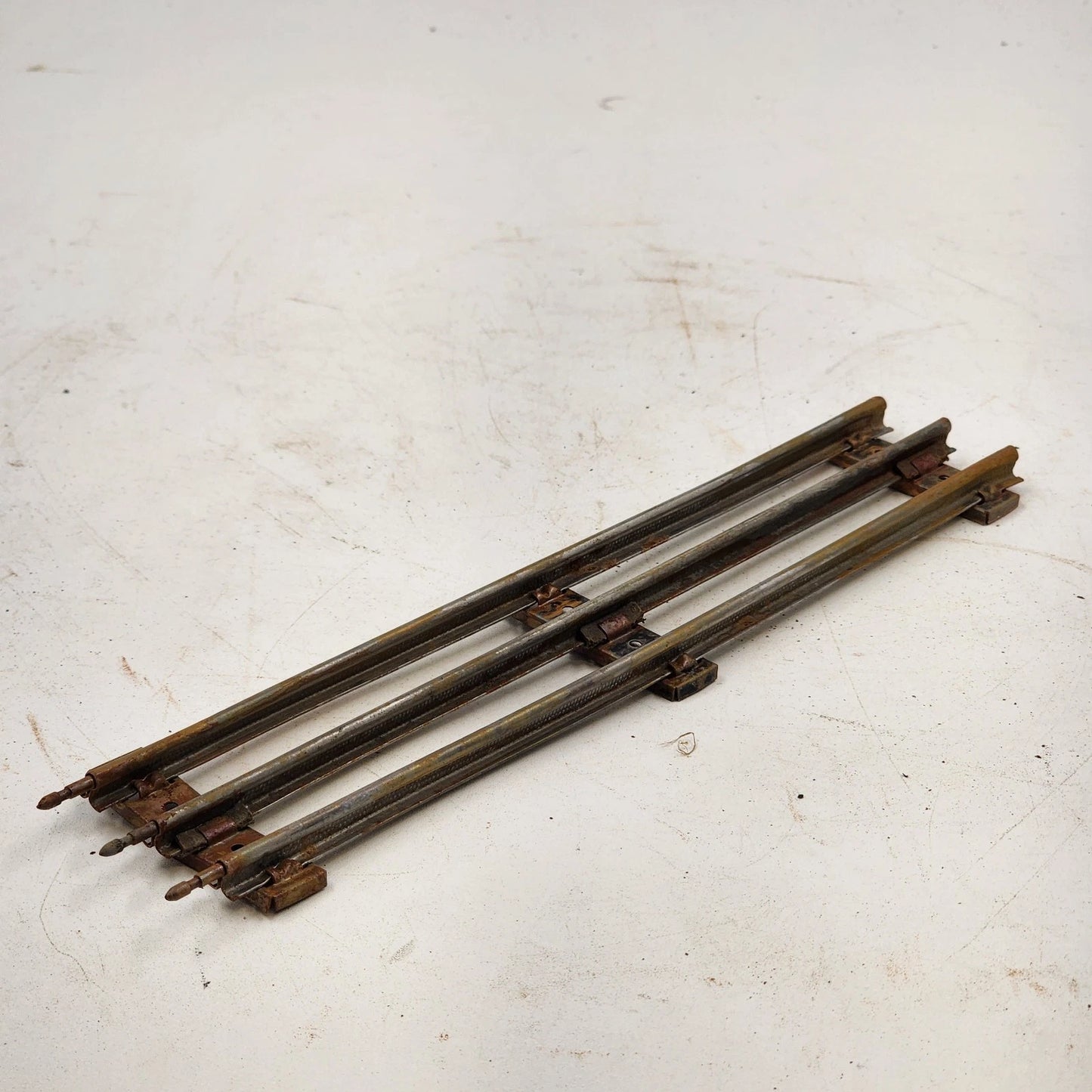 11 Model Train Train Tracks O-27 Gauge Straight 8 7/8" Long w Silver Ties Rusty