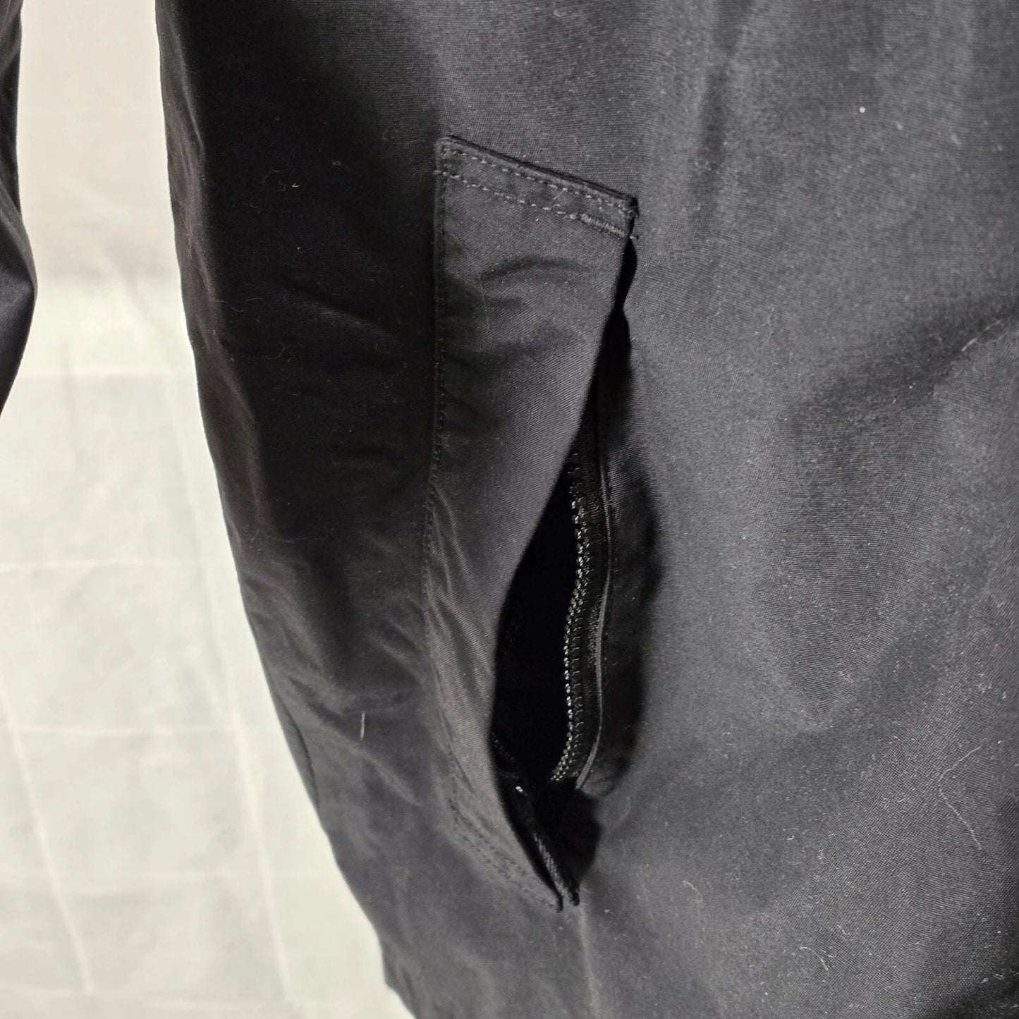 Eddie Bauer WeatherEdge Hooded Rain Jacket Women’s Size Large Black Windbreaker