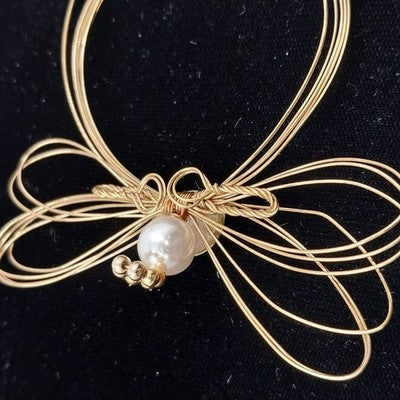 Gold Tone Wire Angel Brooch Pin w Faux Pearl Head Vintage 1990s Christmas Motif