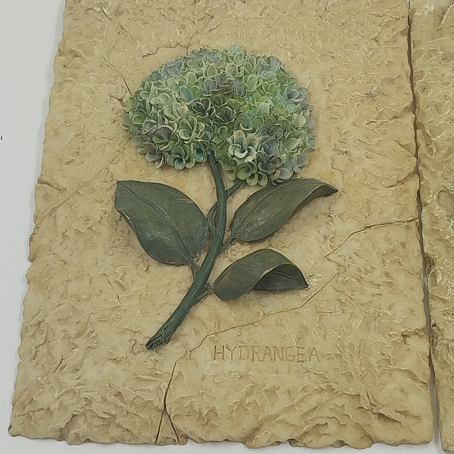 2 Floral Wall Art Hanging Plaques Decor Hydrangea and Magnolia Resin 3D 4x6" Vtg