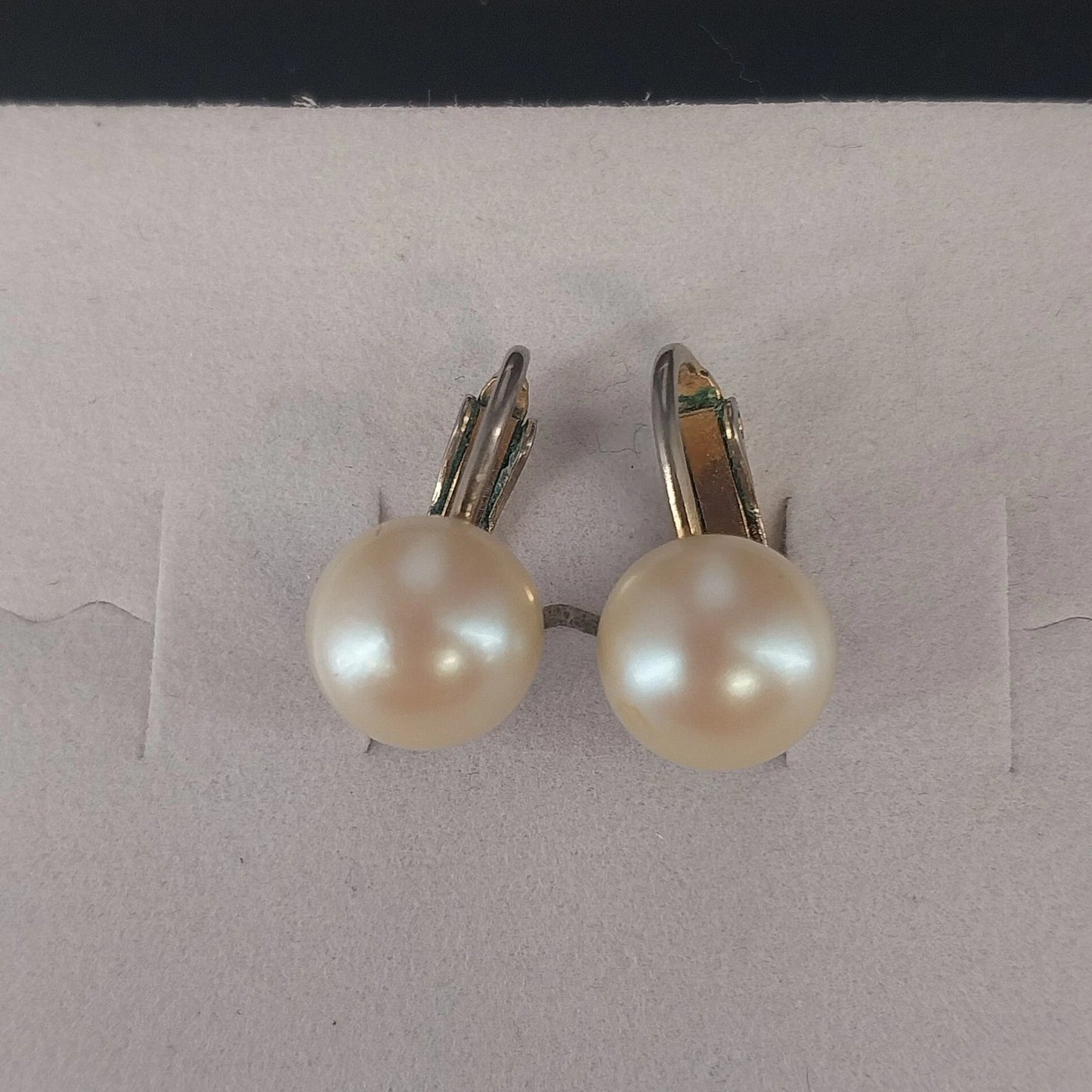 Vintage Faux Pearl Clip On Earrings Gold Tone Screw Back Classic