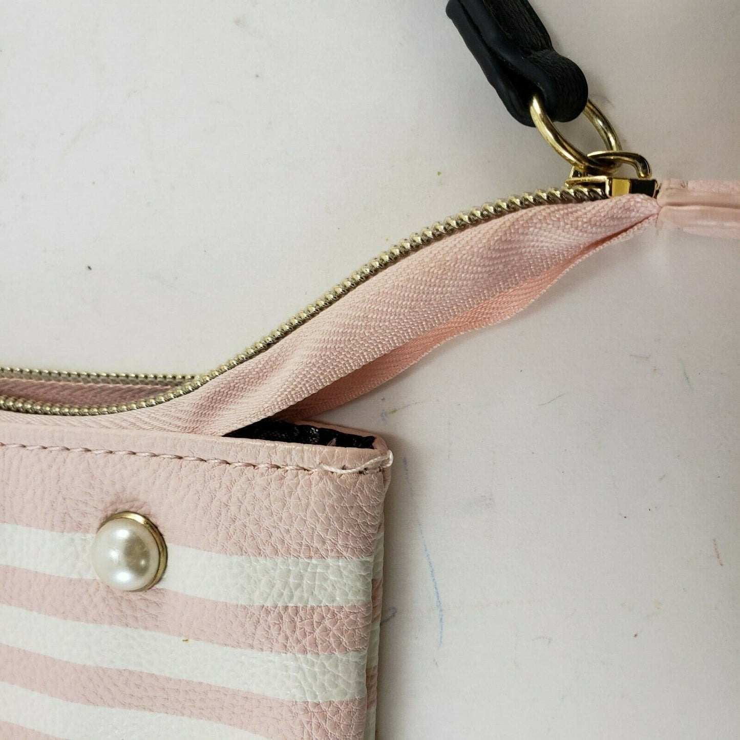 Betsey Johnson Pink White Pearl Clutch Cosmetic Makeup Wristlet Bag