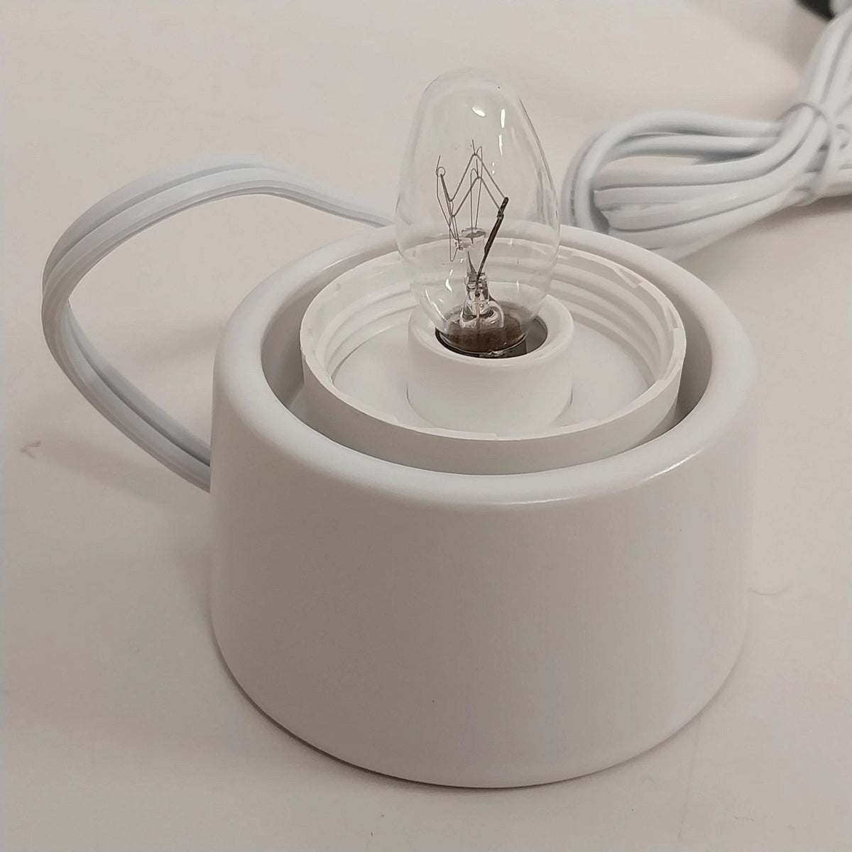 Scentsy Tabletop Base for Glass Mini Warmer 39447 White 15W Boxed New in Box
